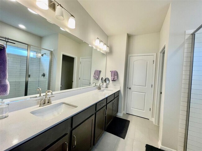 Building Photo - 232 Denali Wy