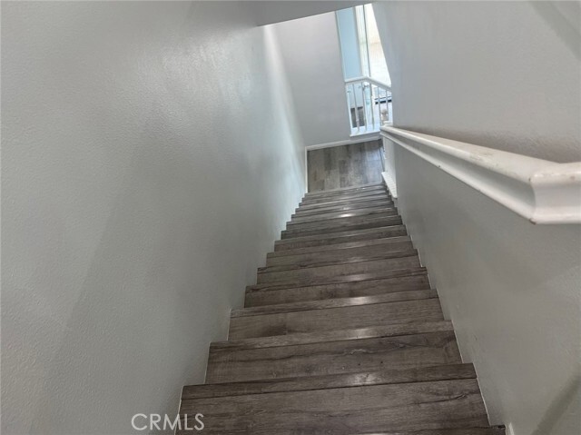 Building Photo - 2750 E Oak Hill Dr