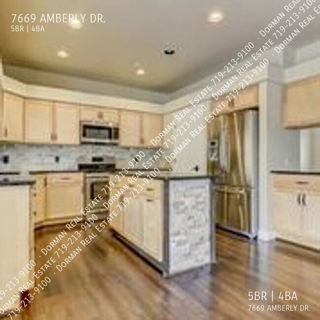 Building Photo - 7669 Amberly Dr