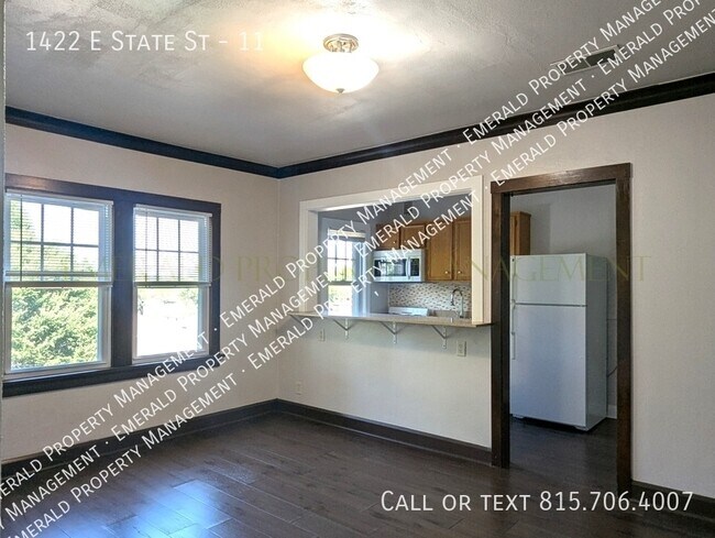 Building Photo - 1422 E State St