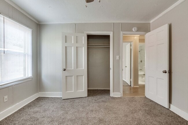 Building Photo - 506 E Curtis Dr