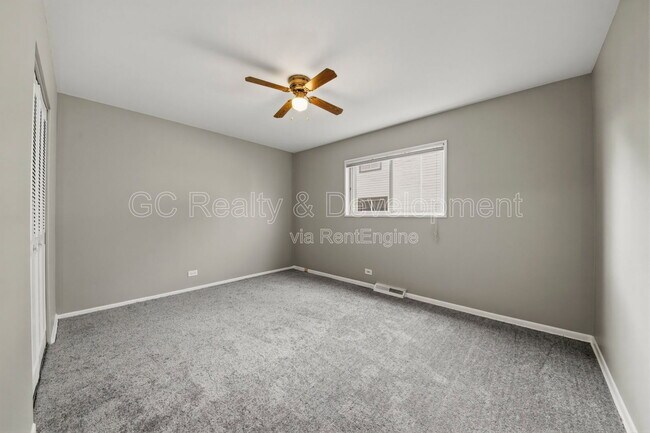 Building Photo - 9517 Terrace Pl
