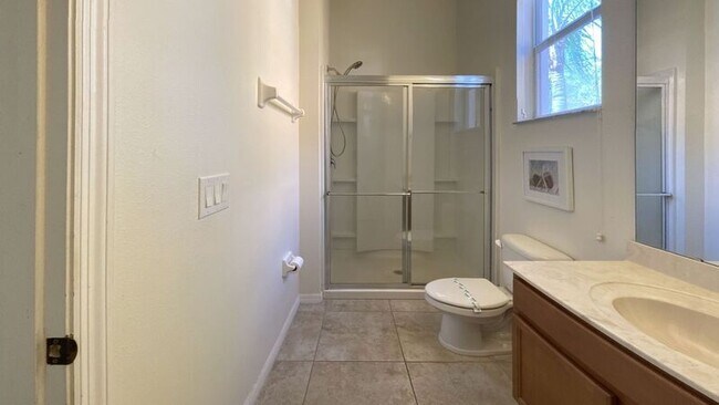 Building Photo - 541 Las Fuentes Dr