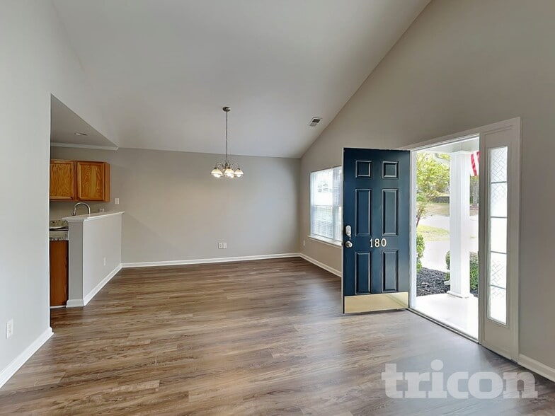 Building Photo - 180 Riglaw Cir