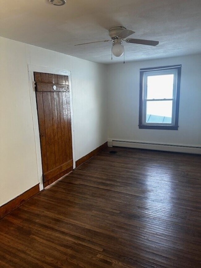 Building Photo - 3 bedroom semi Etters