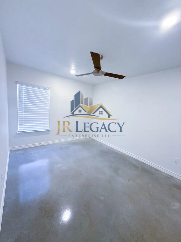 Building Photo - 1146 Lindsey Dr