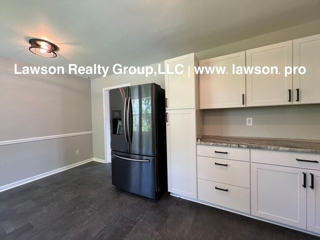 Building Photo - Updated Ranch in Glenvar with Garage and Bonus Room