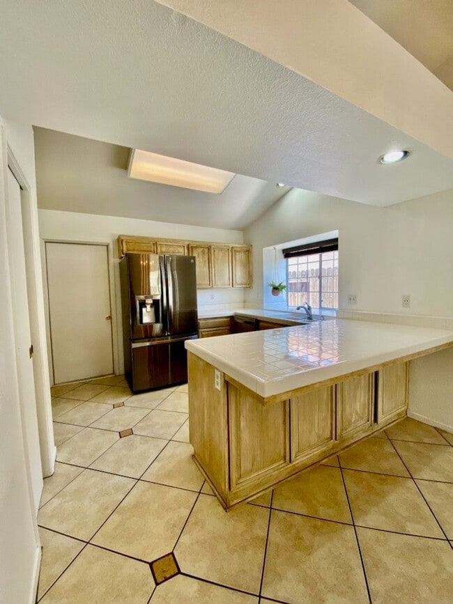 Building Photo - Turn key 3 bedroom in Orcutt