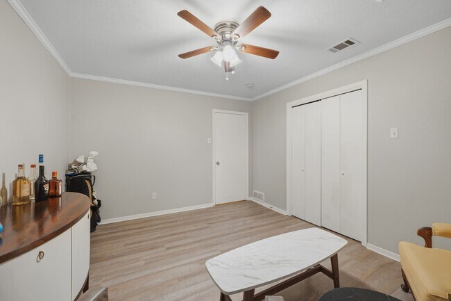 Building Photo - 5119 Creighton Dr