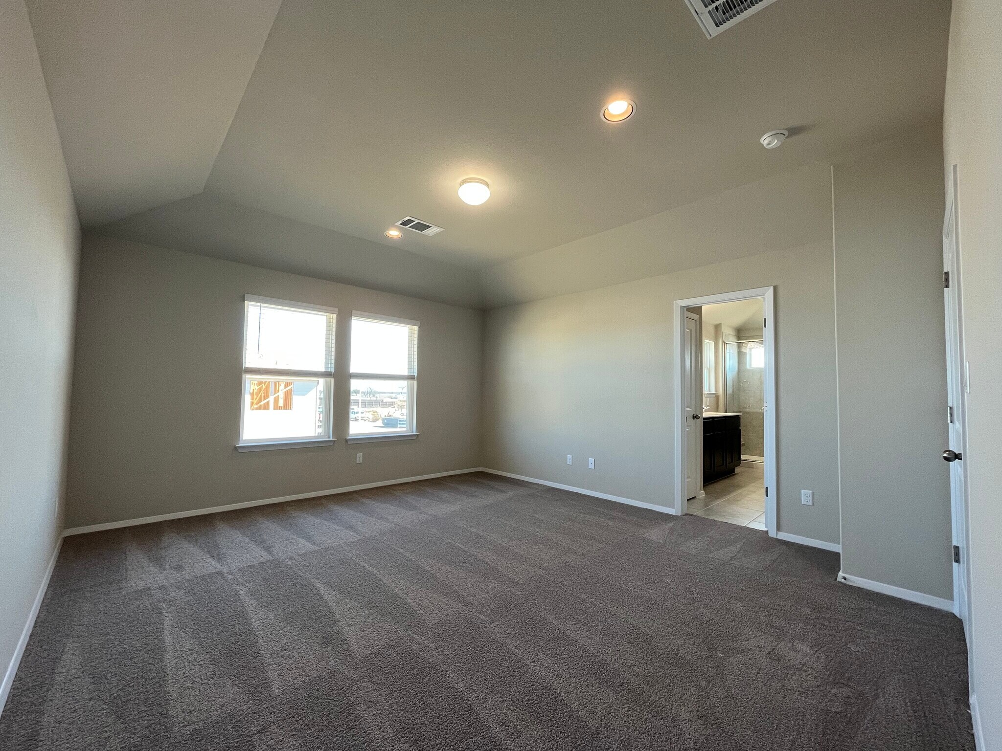 Building Photo - 108 Living Reef Dr