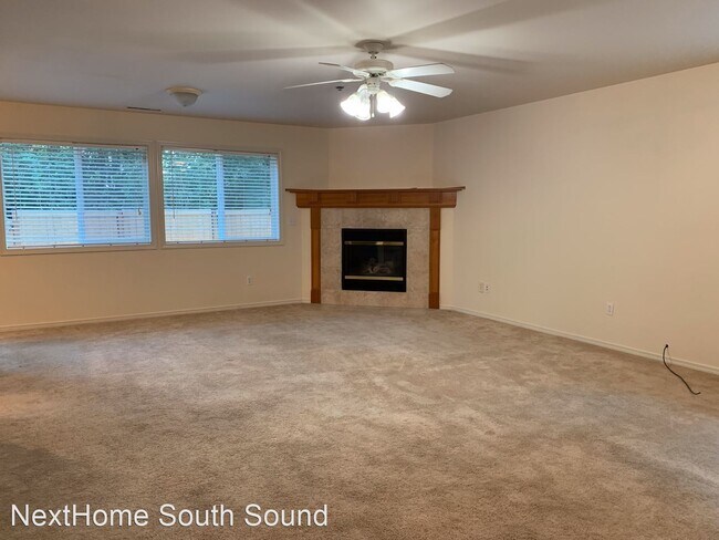 Building Photo - 3 br, 2.5 bath House - 1159 Cosper St