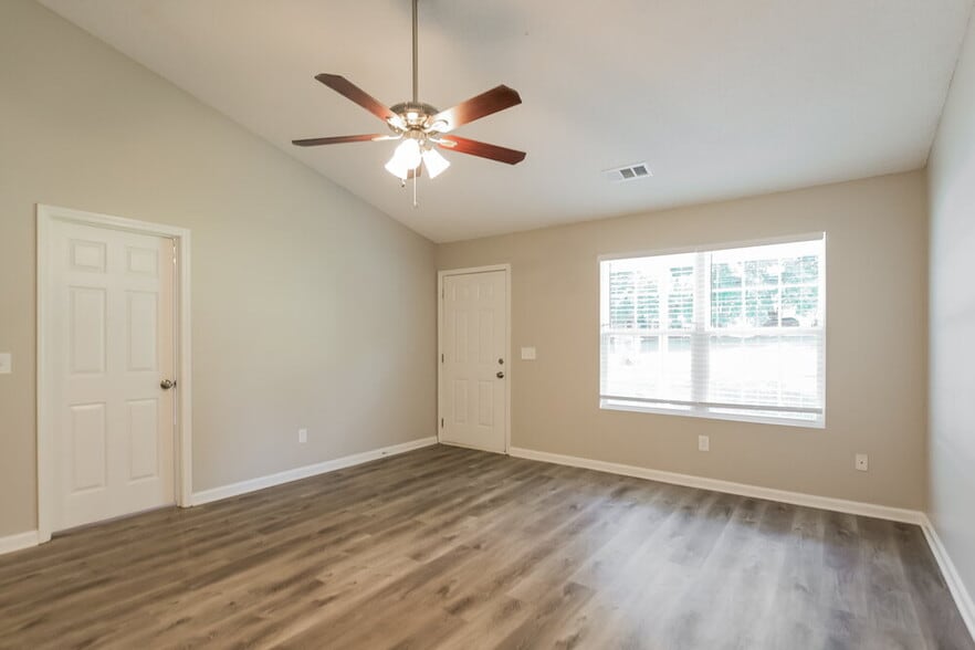 Building Photo - 955 Sugar Valley Rd SW