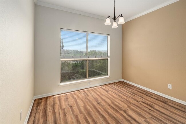Building Photo - 6000 Shepherd Mountain Cove