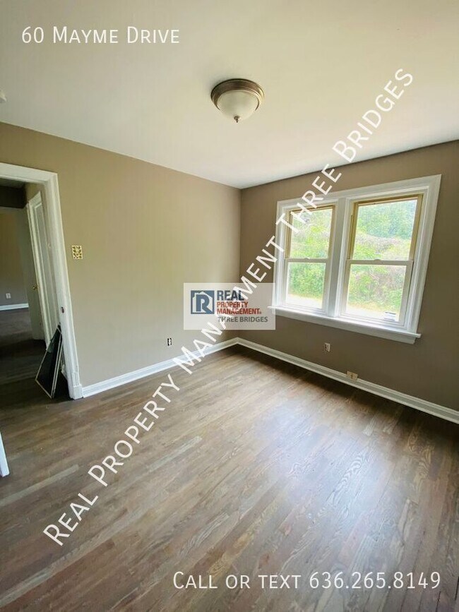Building Photo - 60 Mayme Dr