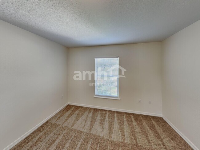 Building Photo - 209 King Arthur Ct
