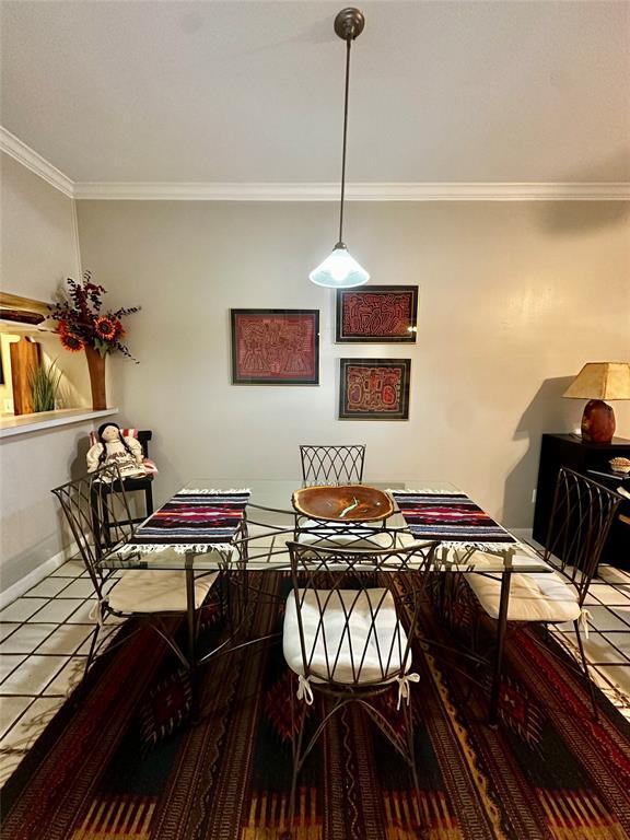 Building Photo - 641 W 31st 1/2 St