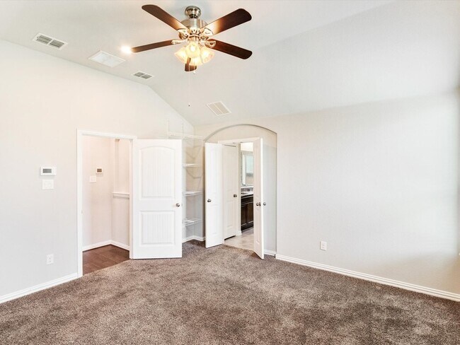 Building Photo - 16609 Spence Park Ln