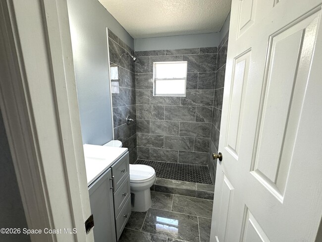 Building Photo - 4594 Helena Dr