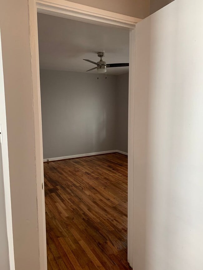 Building Photo - W/D included - 1BR Piedmont Park!