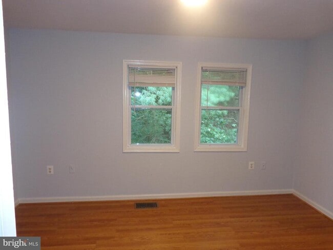 Building Photo - 5565 Peppercorn Dr
