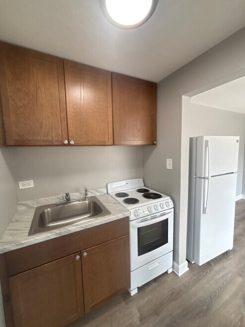 Building Photo - 2109-2123 W 119th St