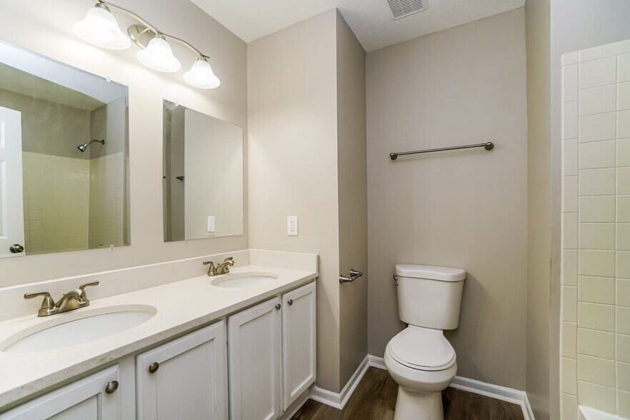 Building Photo - 6807 Willow Bloom Dr