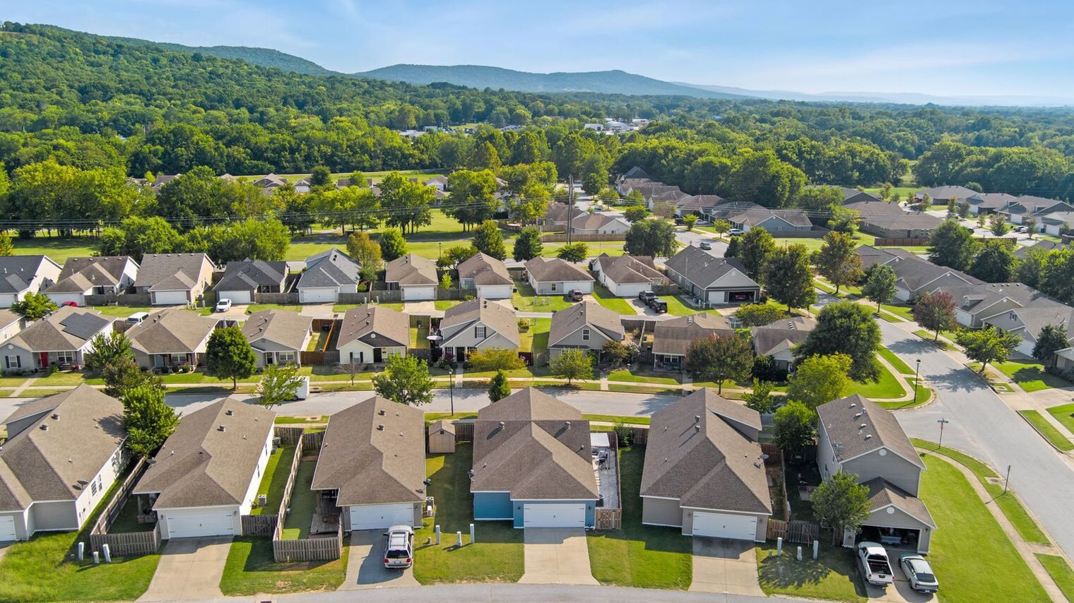 Building Photo - 4522 W Sweetgum Ln