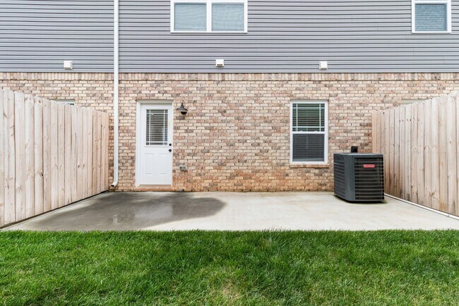 Building Photo - 349 Fallow Cir