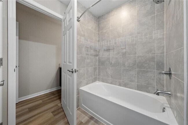 Building Photo - 445 Silverbell Trl