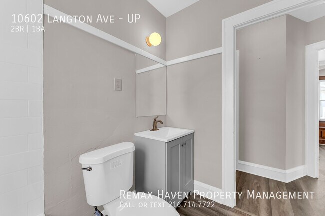 Building Photo - 10602 Langton Ave