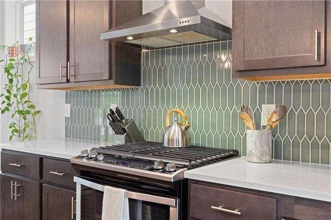 Building Photo - 4391 Gillon Cir SE