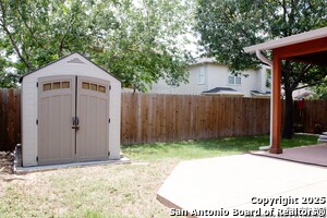 Building Photo - 46 Viking Oak