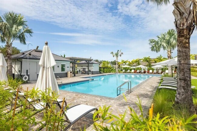 Building Photo - 10345 Shady Preserve Dr