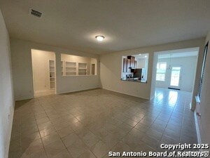 Building Photo - 411 Muscari Rd