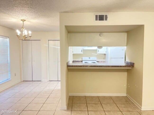 Building Photo - 245 Bracewell Dr