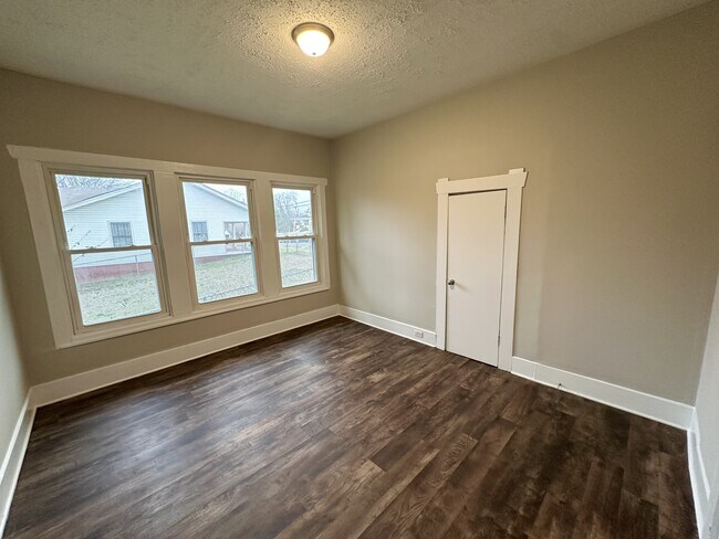 Building Photo - 2223 28th St N