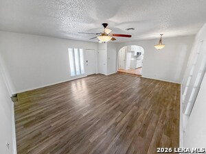 Building Photo - 14707 Chimney Way St