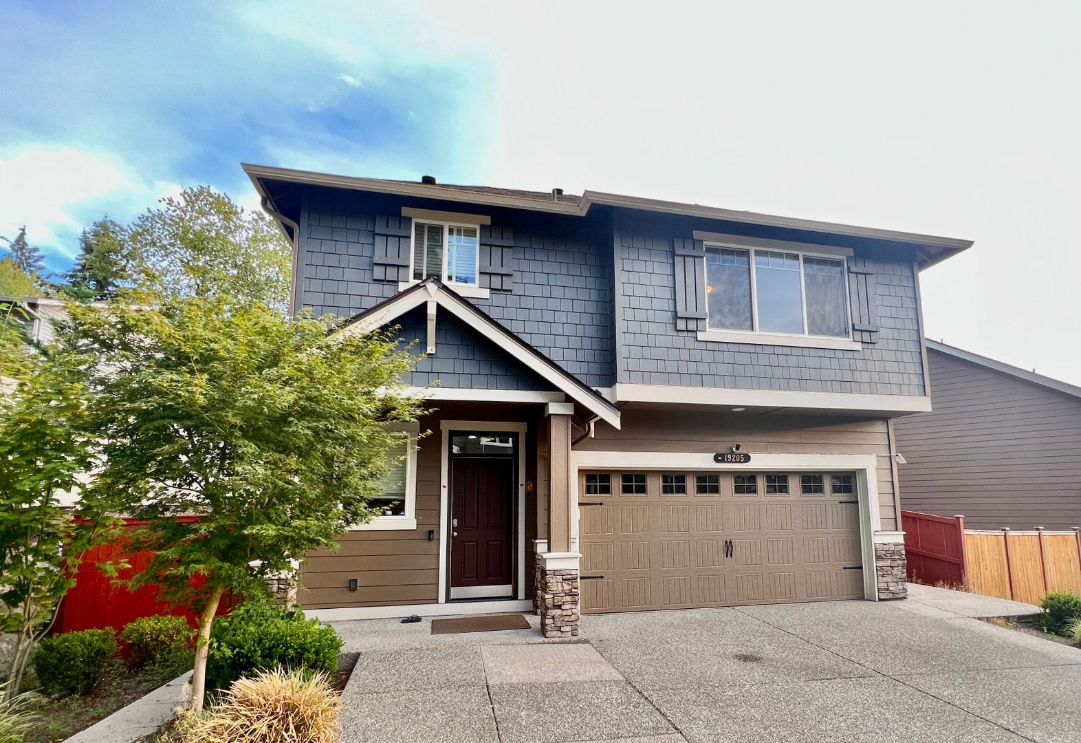 Building Photo - Beautiful Bothell Home!