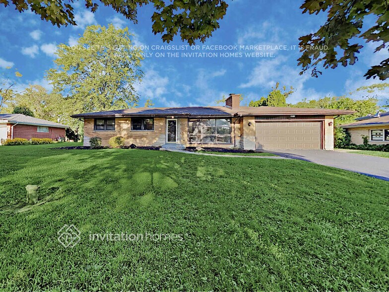 Primary Photo - 16330 Mark Ln