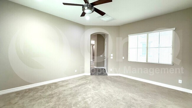 Building Photo - 5284 S Joshua Tree Ln