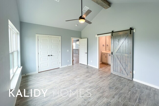 Building Photo - 520 Kearny Ln