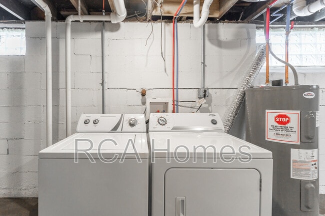 Building Photo - 1425 N Olney St