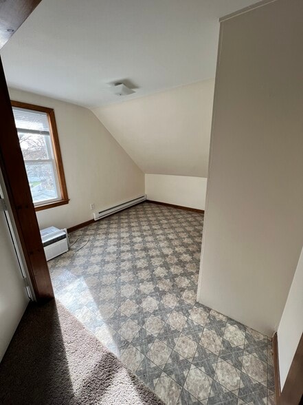 Building Photo - 38 Arnold Rd