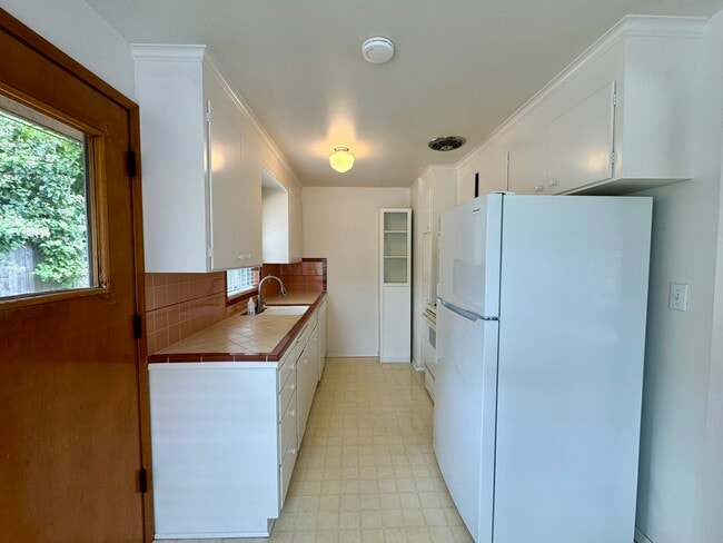 Building Photo - 1212 NW 67th St