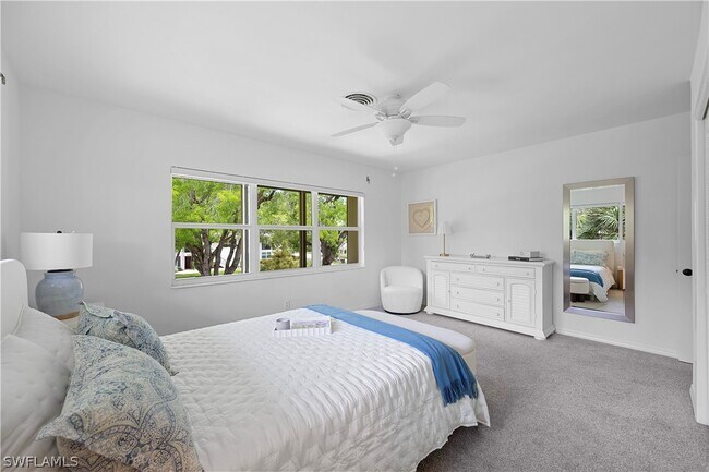 Building Photo - 1340 Crayton Rd