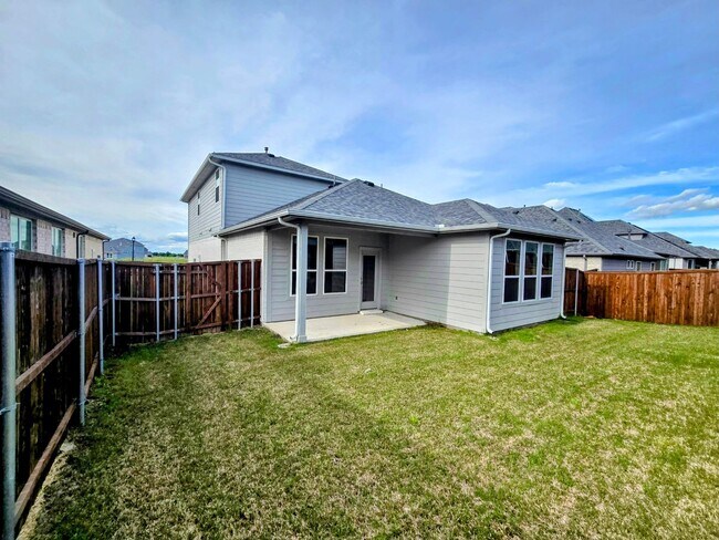 Building Photo - Brand-New Build in Prime Location | 4 Beds, 3 Baths, Peace & Proximity