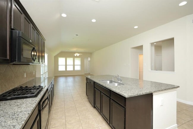 Building Photo - 4802 Elenas Bend Ct