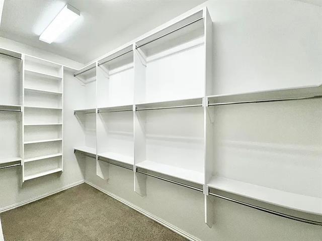 Building Photo - 809 Uplands Dr