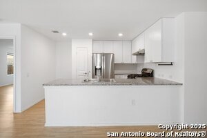 Building Photo - 615 Bean Bnd