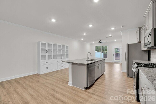 Building Photo - 4120 Steel Wy